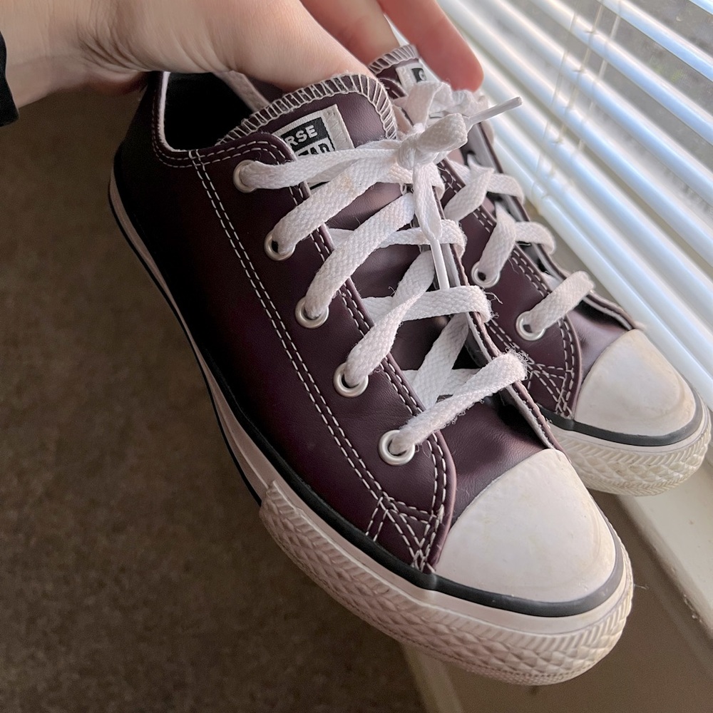 Burgundy Lowtop Converse